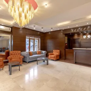 Riviera Otel